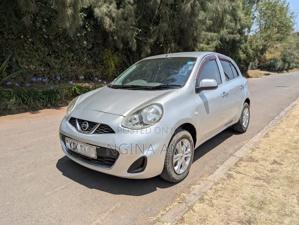 Nissan March 2015 Silver