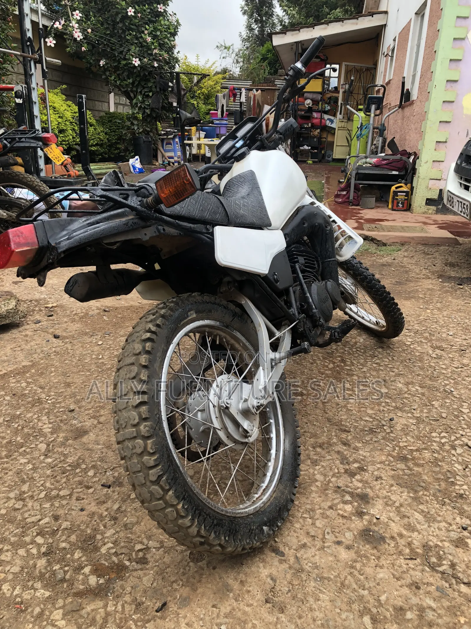 Yamaha DT125 2001 White