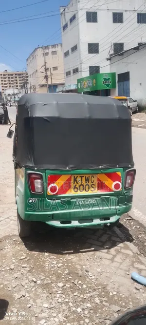 Piaggio 2022 Green
