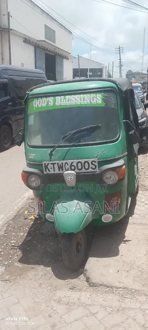 Piaggio 2022 Green