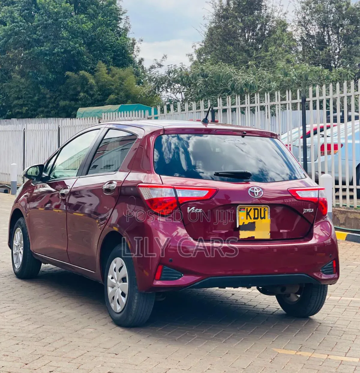 Toyota Vitz 2018 Maroon