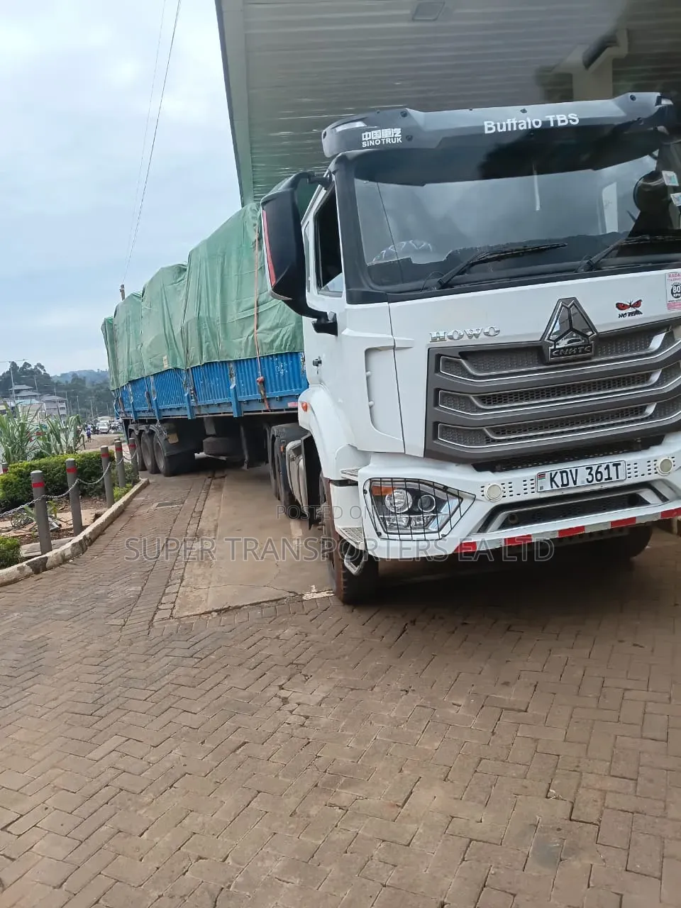 Trailers.Fleetmanagement Solutions. Transporters