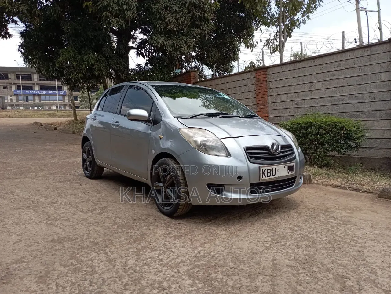 Toyota Vitz 2005 Silver