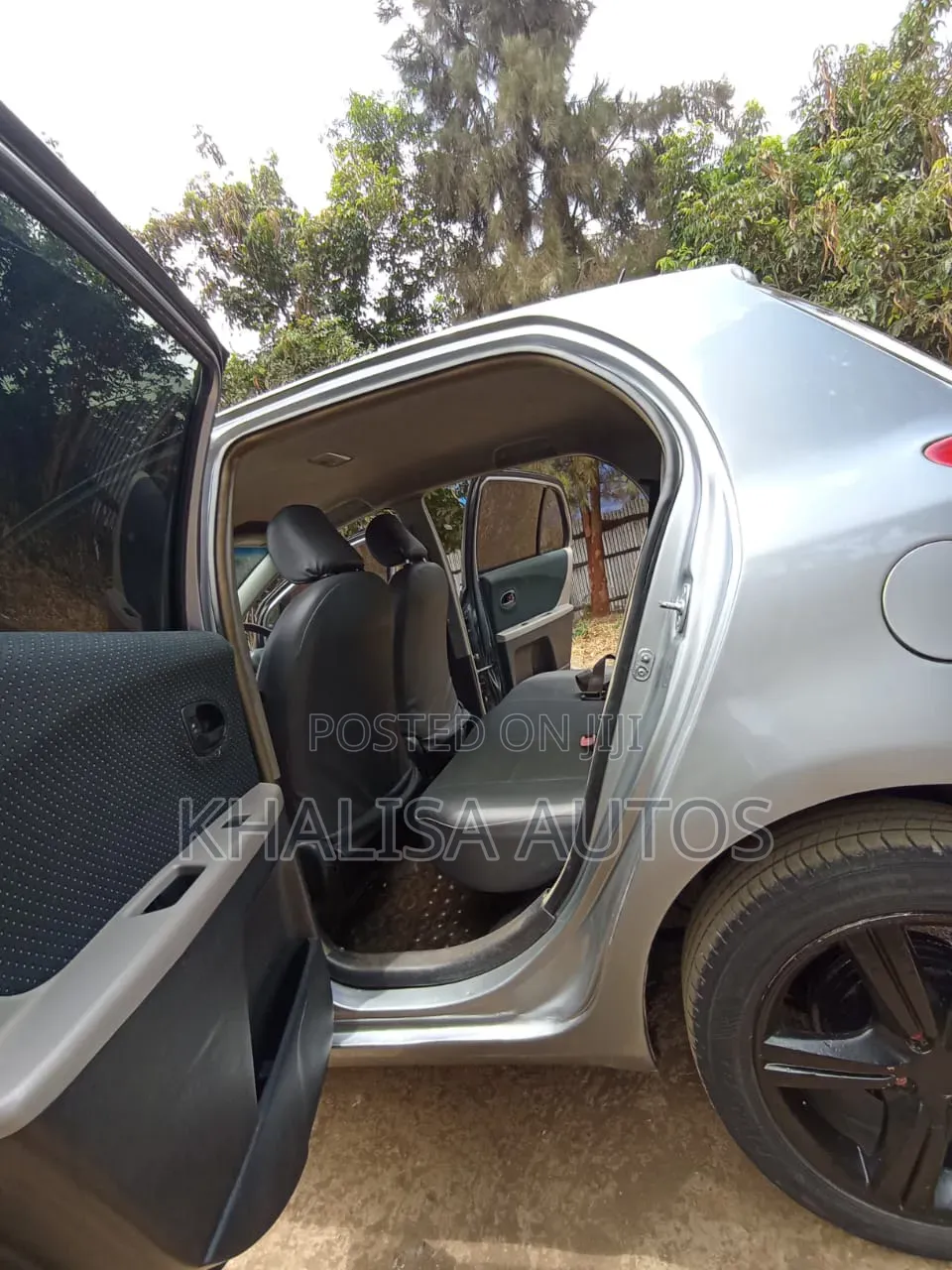 Toyota Vitz 2005 Silver