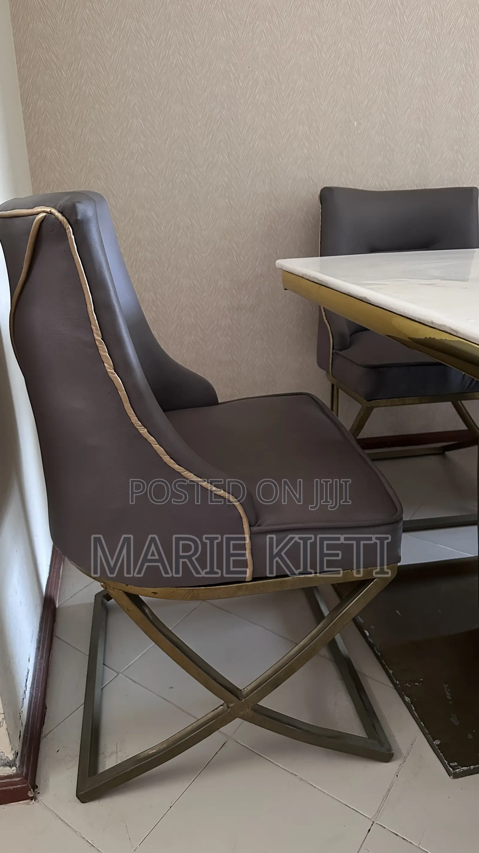 Dinning Table