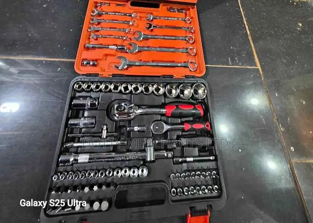 Quality Tool Box 82pcs - main view