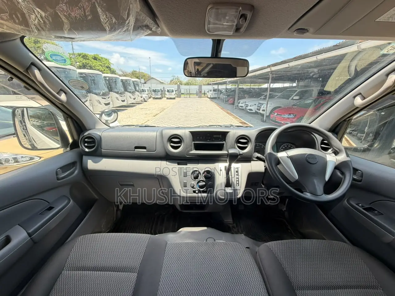 Isuzu Como 2020 White