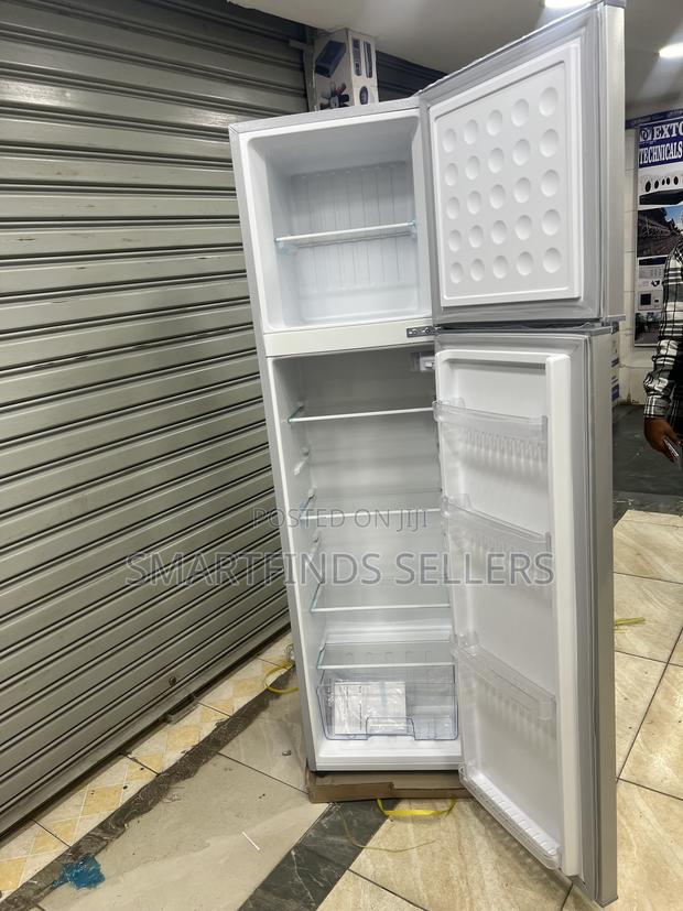 Volsmart 210L Double Door Refrigerator – Spacious, Energy-Efficient - thumbnail 2