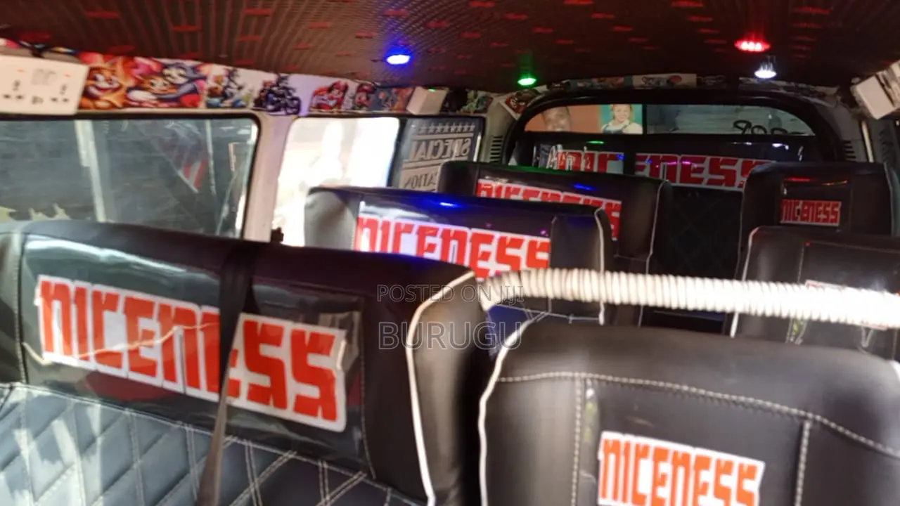 Toyota HiAce 1995 White