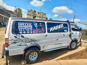 Toyota HiAce 1995 White