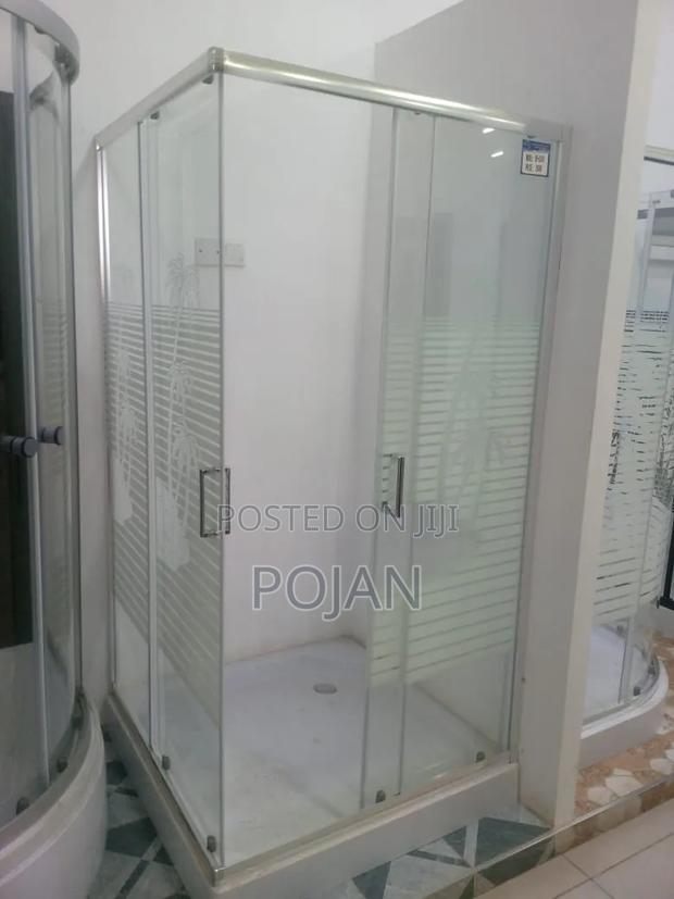 Shower Cubicles - thumbnail 2