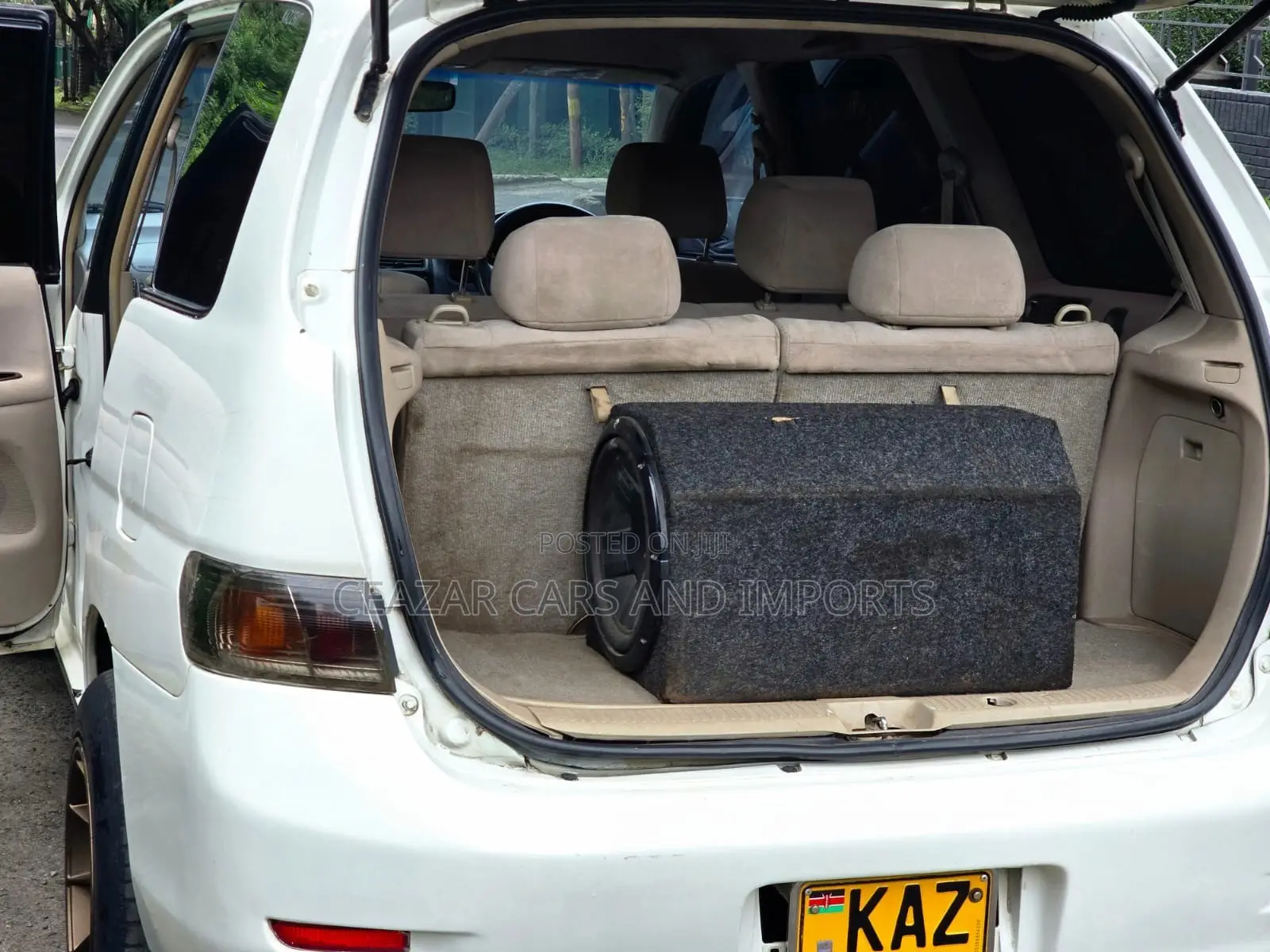 Toyota Gaia 2000 White