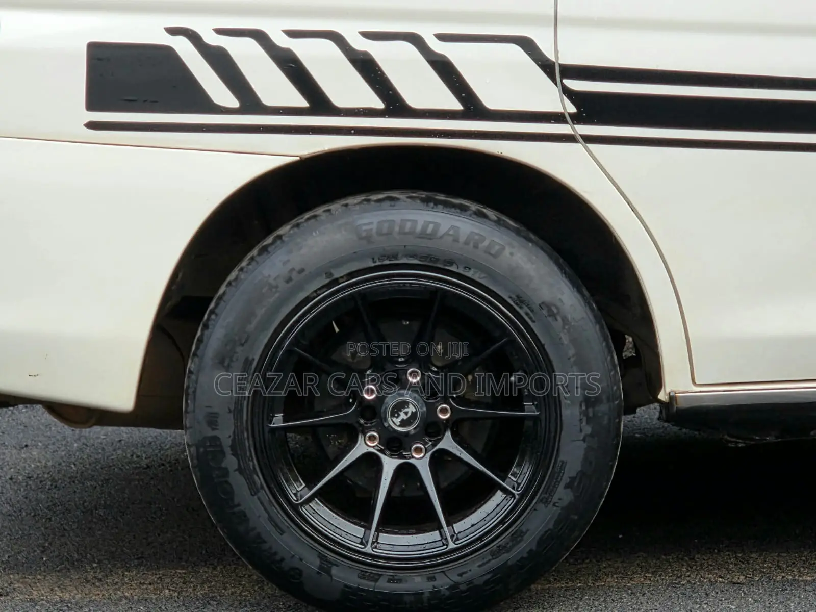 Toyota Gaia 2000 White