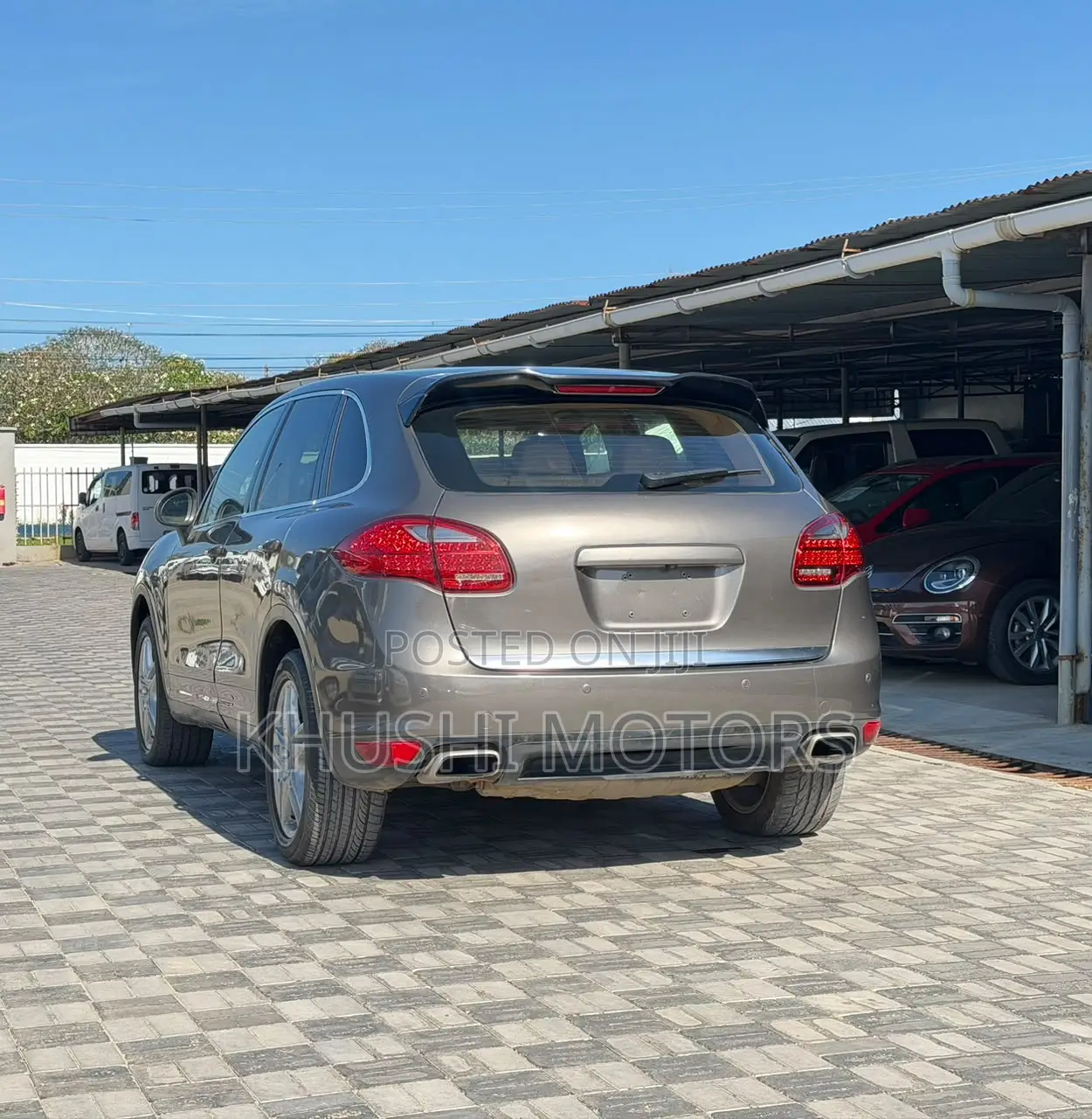 Porsche Cayenne 2013 Brown