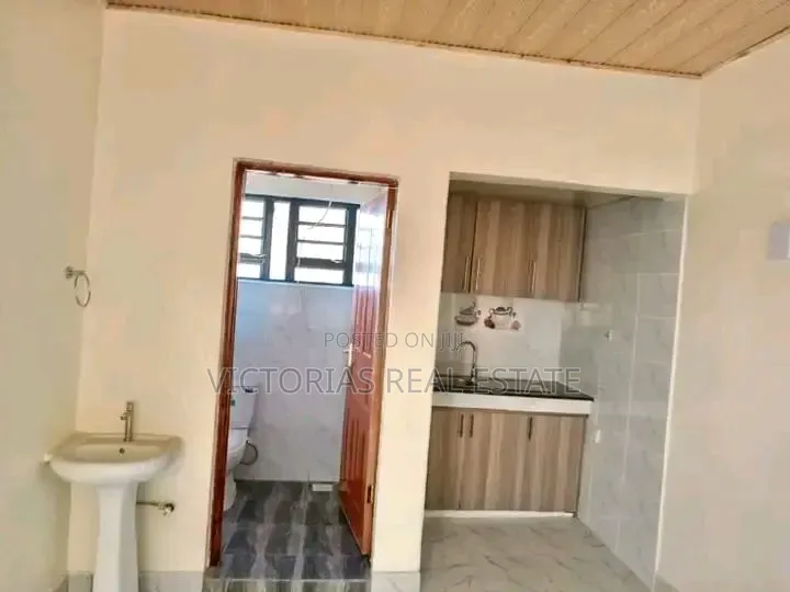 1bdrm Shared Apartment in Utawala Airways for rent