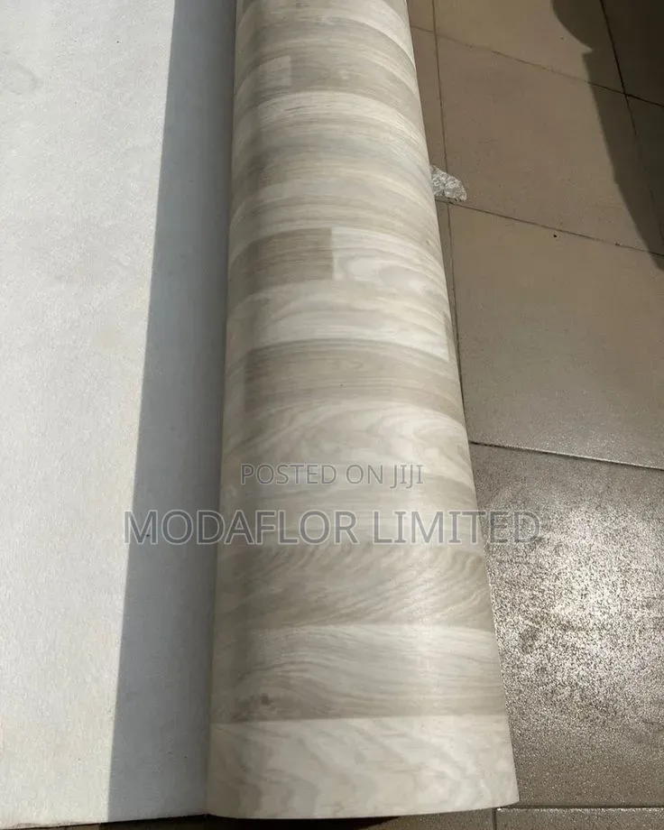Mkeka Wa Mbao Vinyl – Practical Flooring for Bedrooms