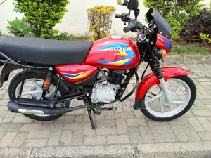 Bajaj Boxer 125 2025 Red