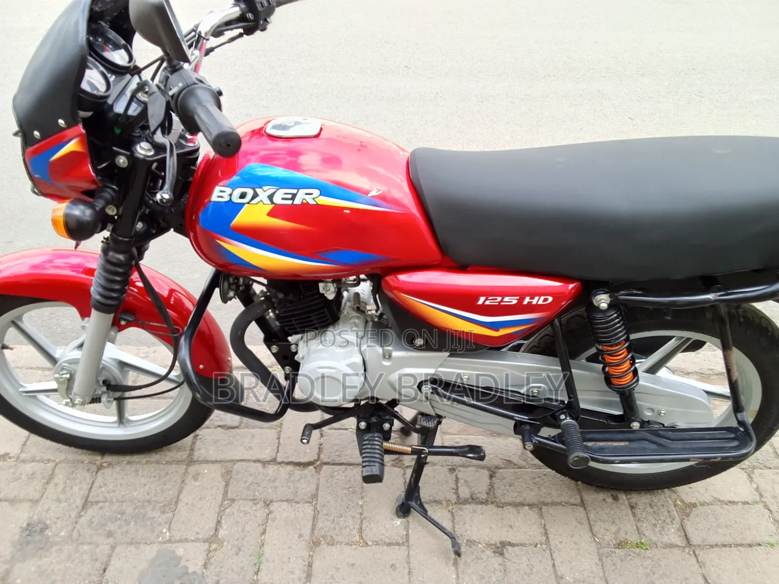 Bajaj Boxer 125 2025 Red