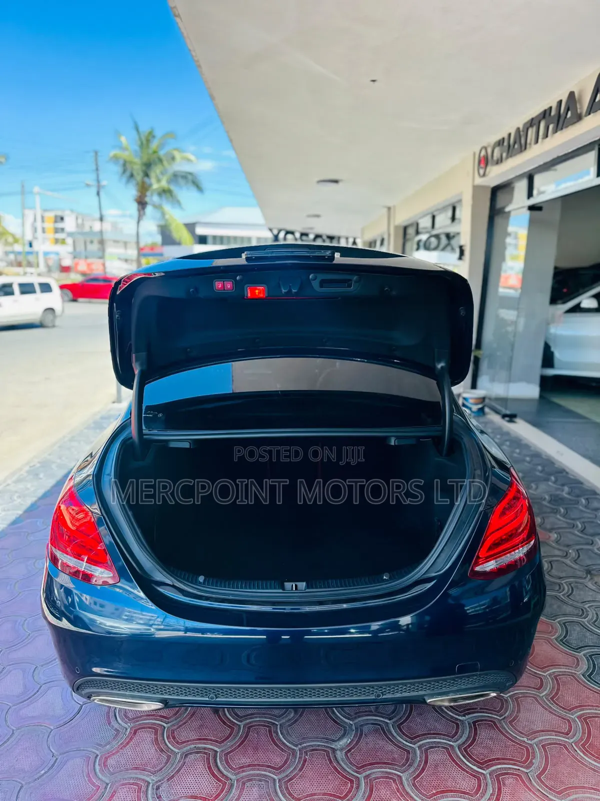 Mercedes-Benz C200 2018 Black