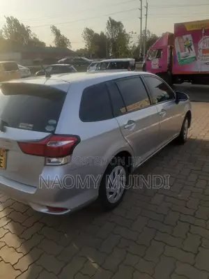 Toyota Corolla L (1.8L 4cyl 2A) 2019 Silver