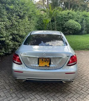 Mercedes-Benz E200 2017 Silver