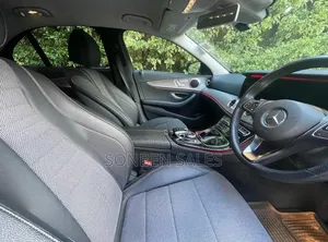 Mercedes-Benz E200 2017 Silver
