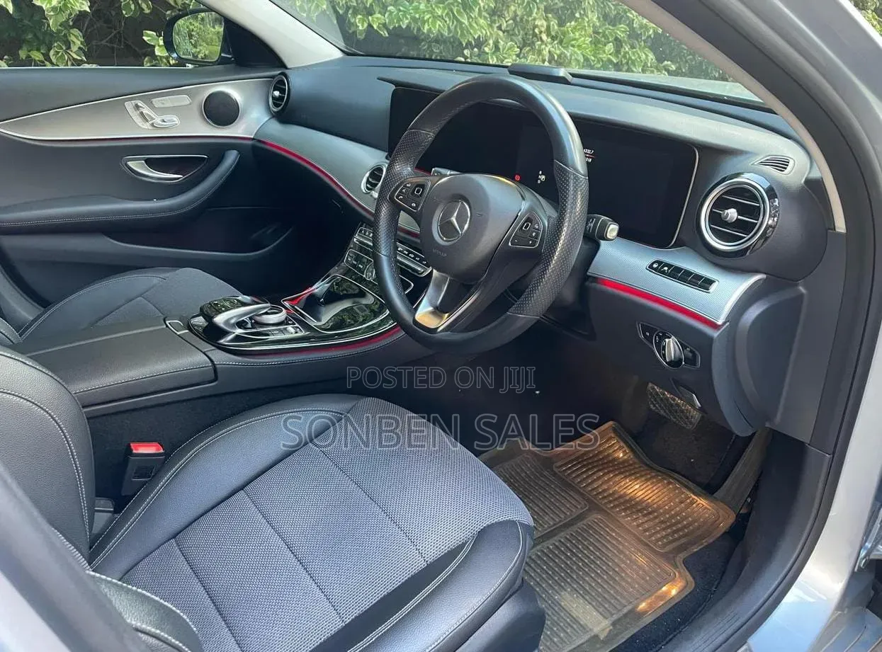 Mercedes-Benz E200 2017 Silver