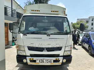 Mitsubishi Canter 2014 White