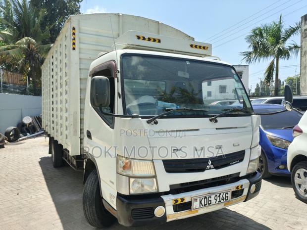 Mitsubishi Canter 2014 White - thumbnail 8