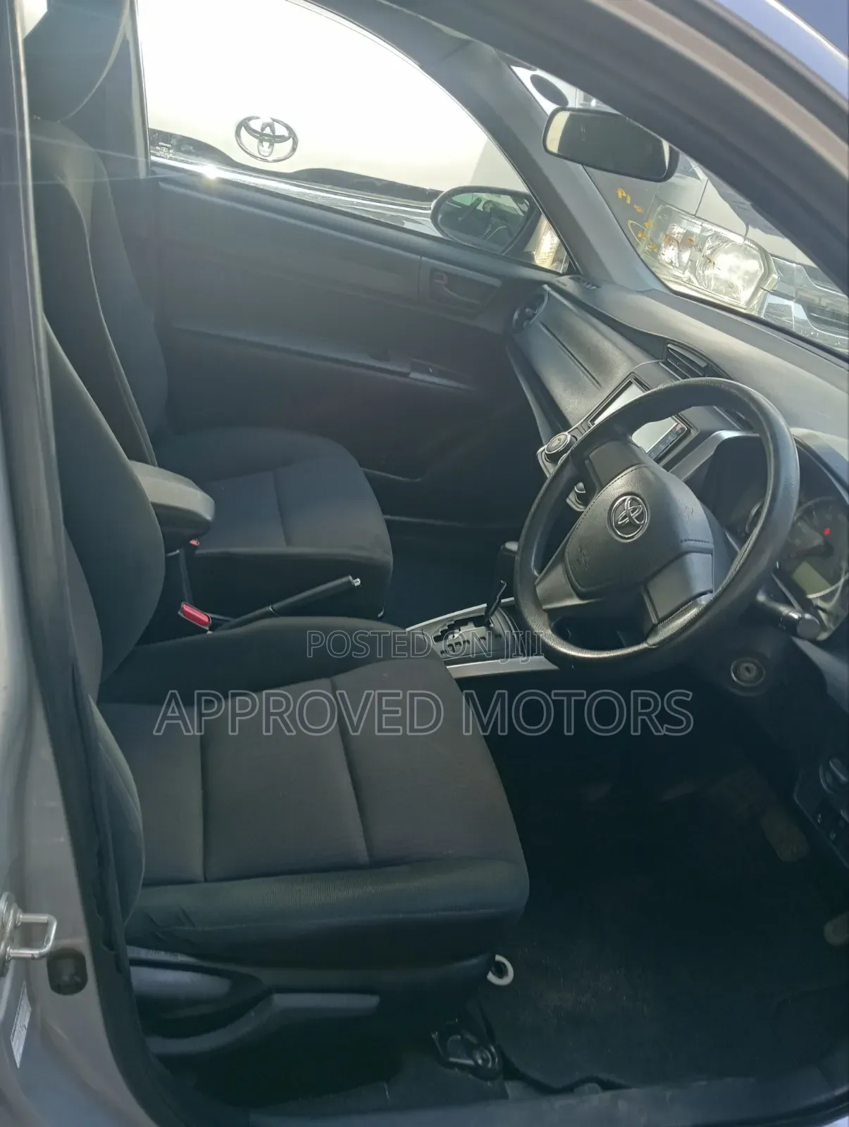 Toyota Corolla Fielder 2019 Silver