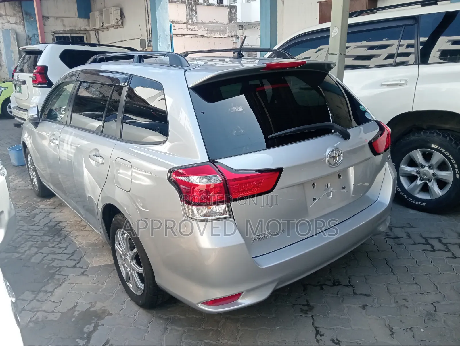 Toyota Corolla Fielder 2019 Silver