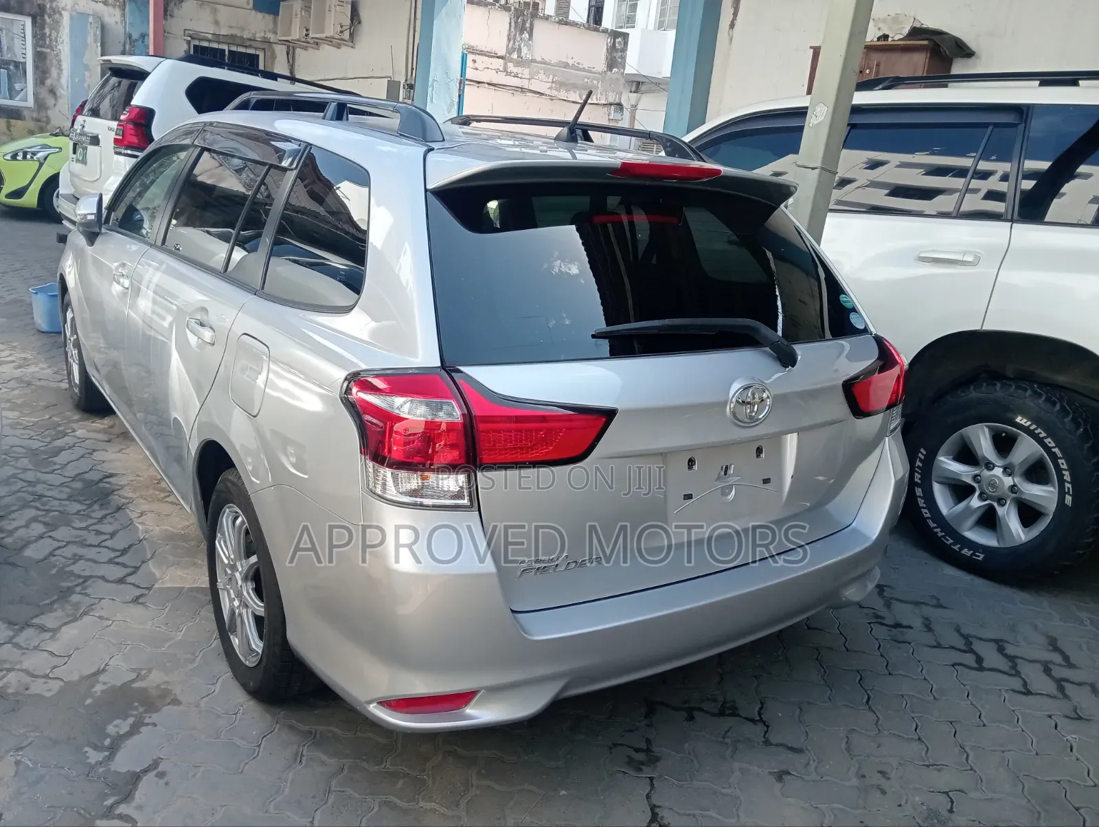 Toyota Corolla Fielder 2019 Silver