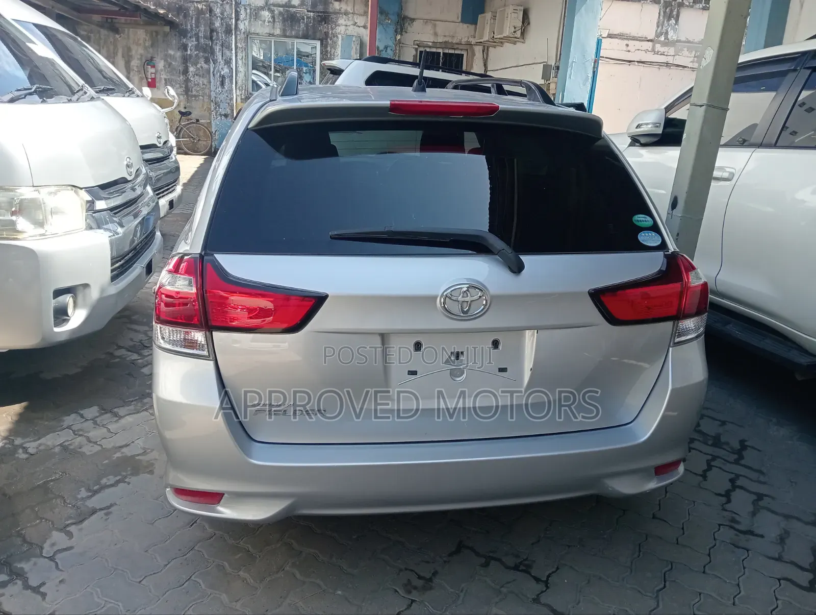 Toyota Corolla Fielder 2019 Silver