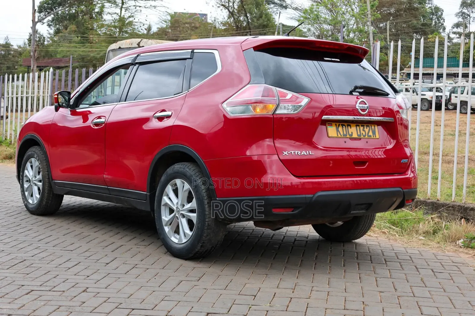 Nissan X-Trail 2013 Red