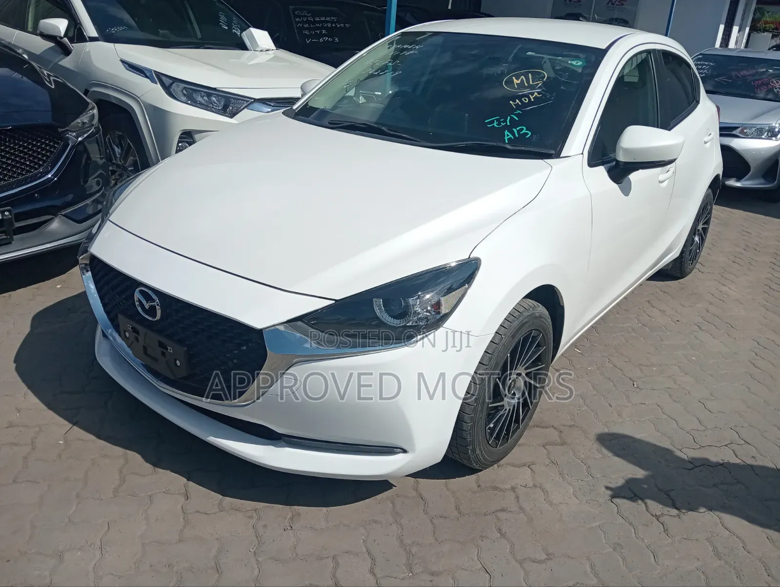 Mazda 2 2020 White