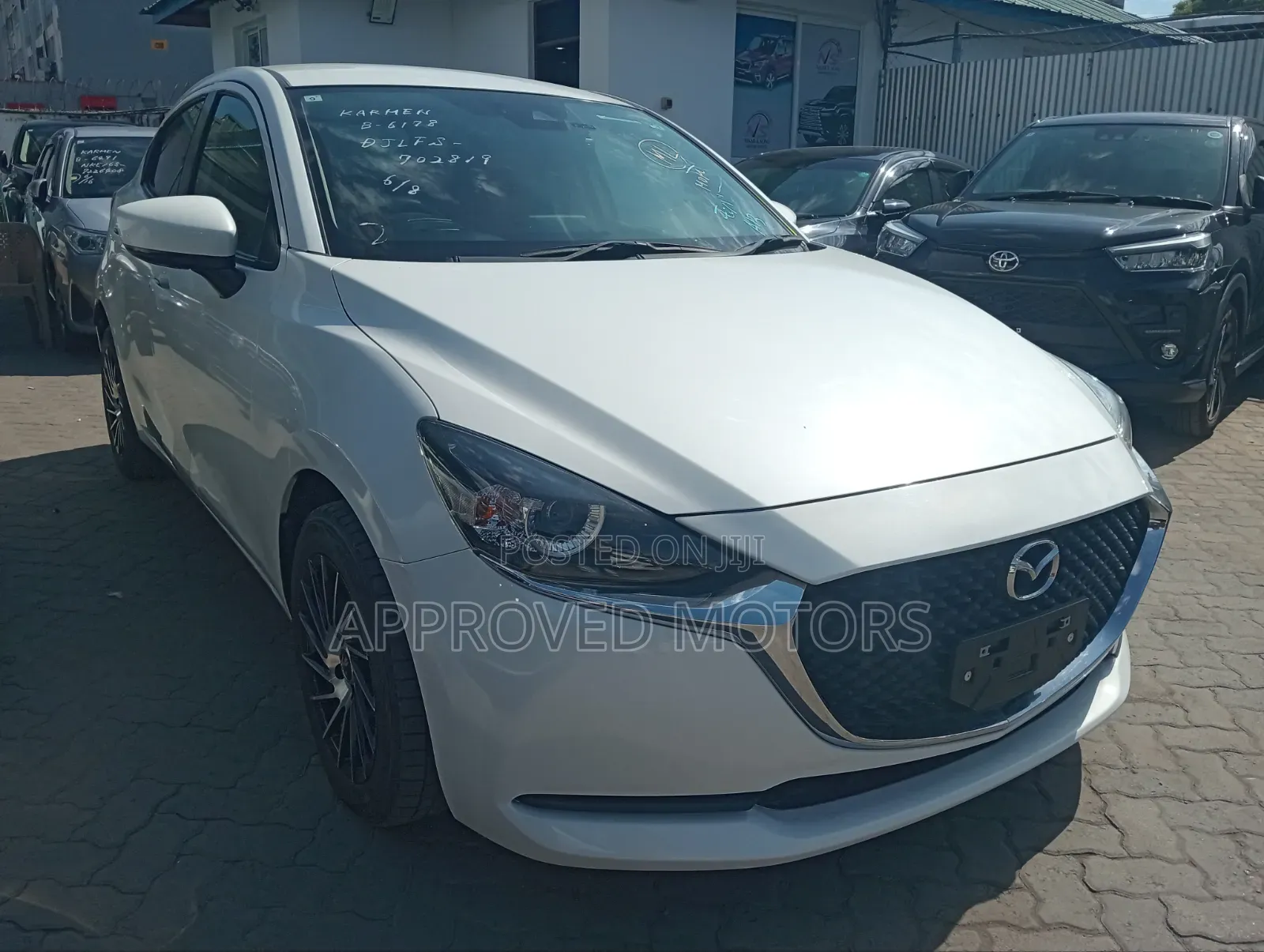 Mazda 2 2020 White
