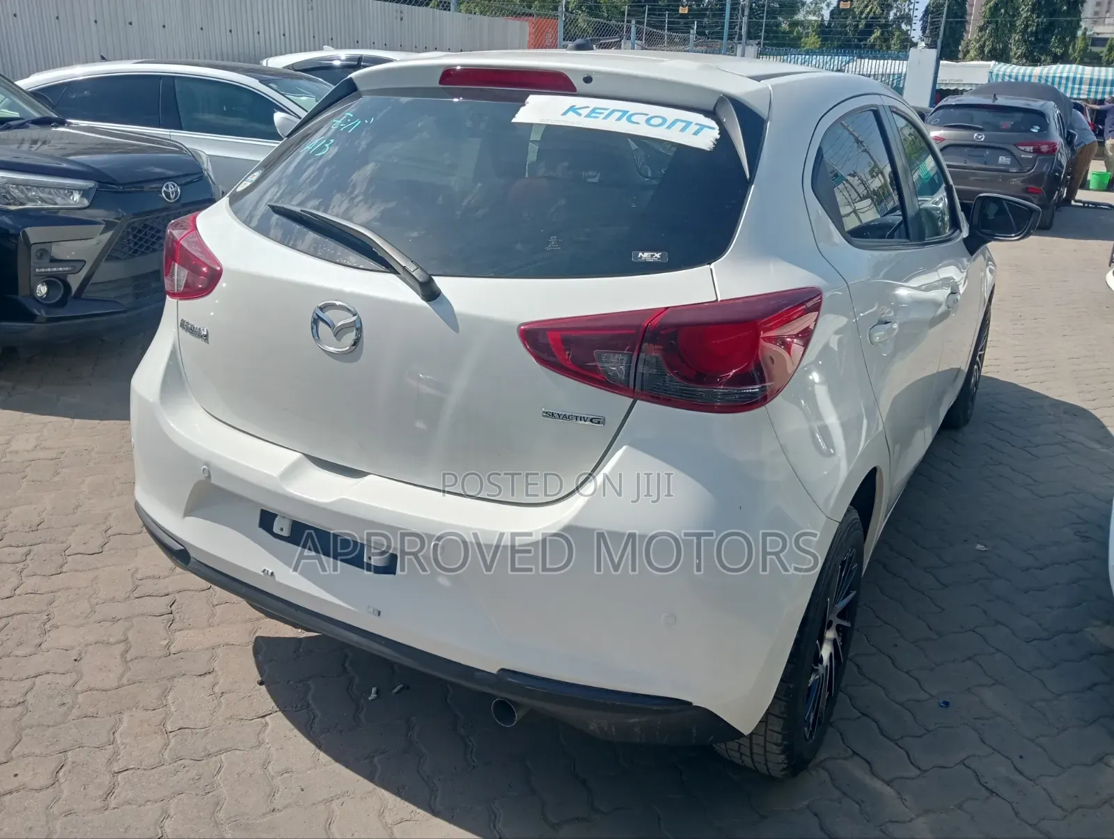 Mazda 2 2020 White