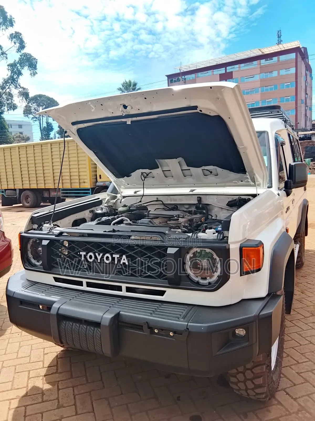 Toyota Land Cruiser 2006 White