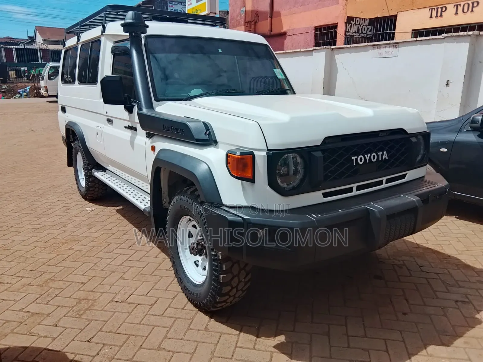 Toyota Land Cruiser 2006 White