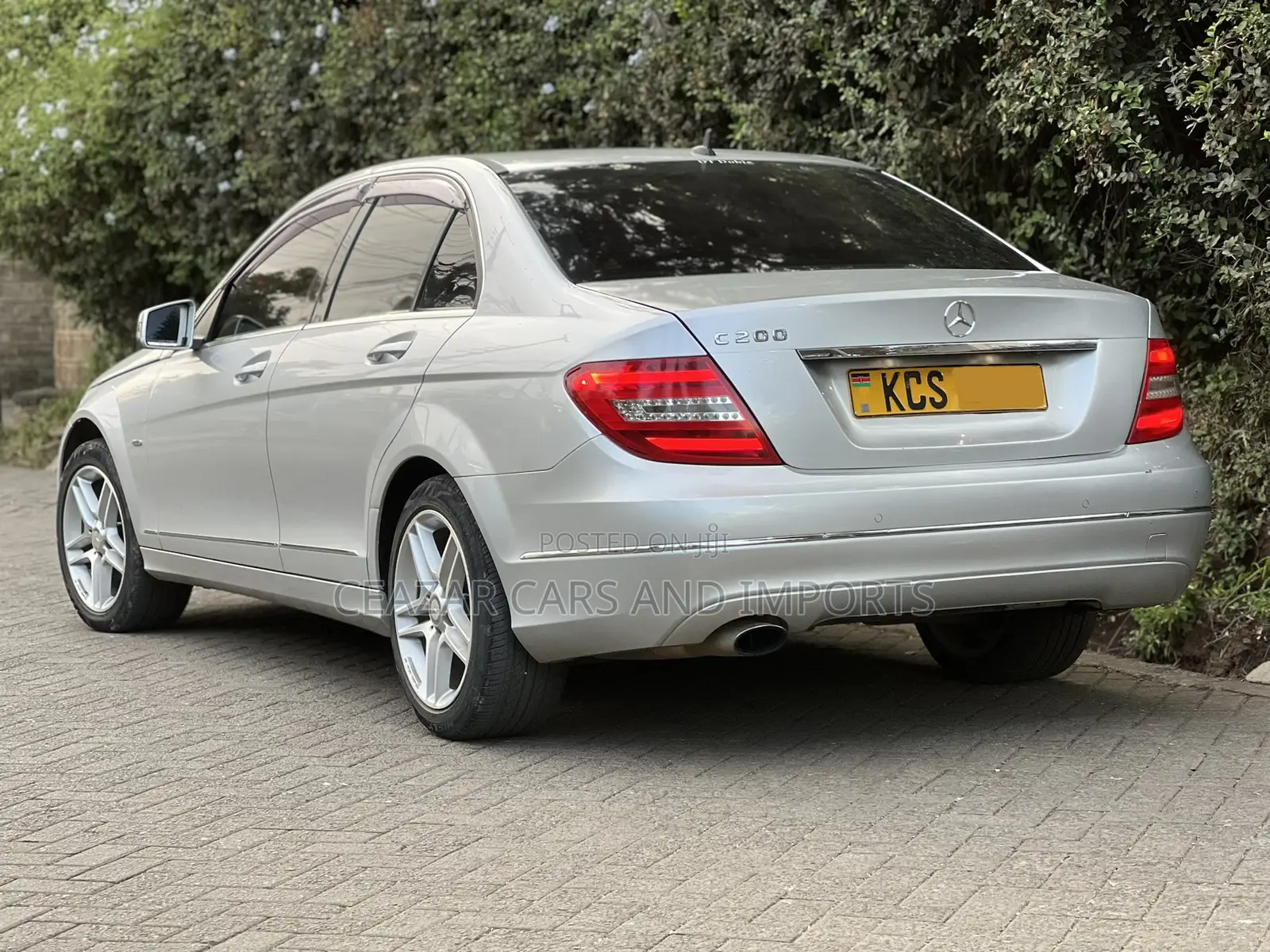 Mercedes-Benz C200 2011 Silver