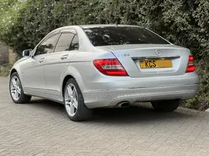 Mercedes-Benz C200 2011 Silver