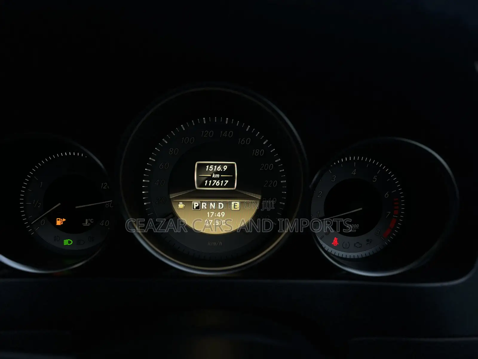 Mercedes-Benz C200 2011 Silver