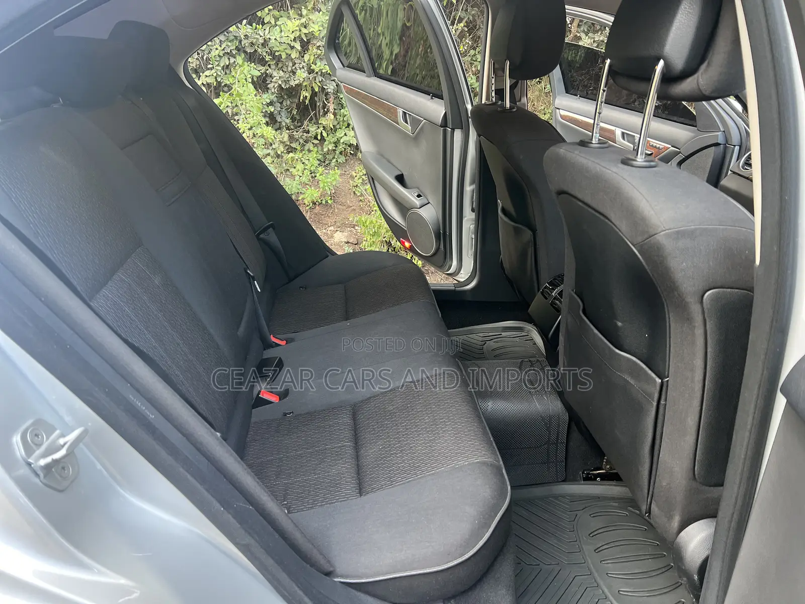 Mercedes-Benz C200 2011 Silver