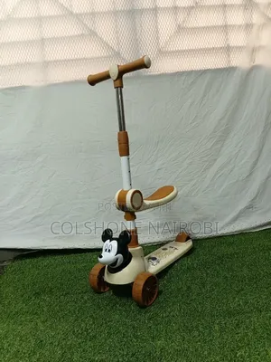 2 in 1 Kids’ 3-Wheel Character Scooter With Adjustable Handlebar