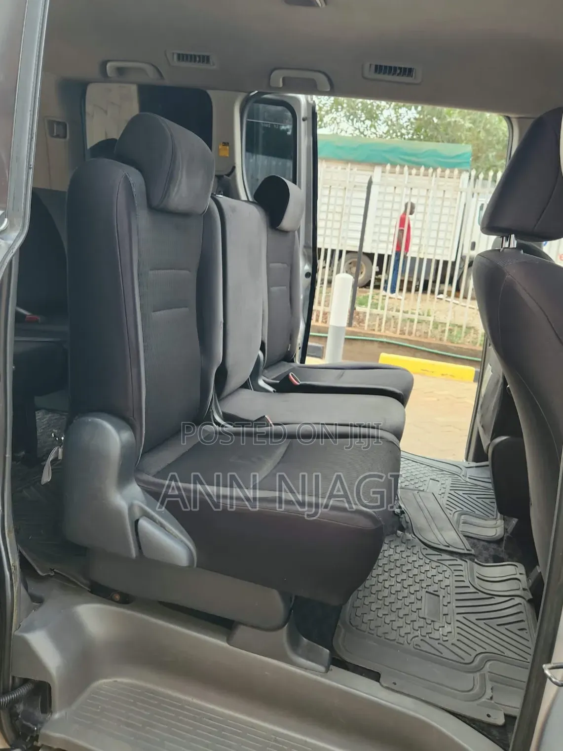 Toyota Voxy 2008 Silver