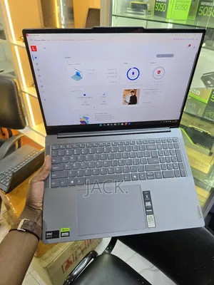 Laptop Lenovo Yoga 9i 32GB Intel Core Ultra 9 SSD 1T