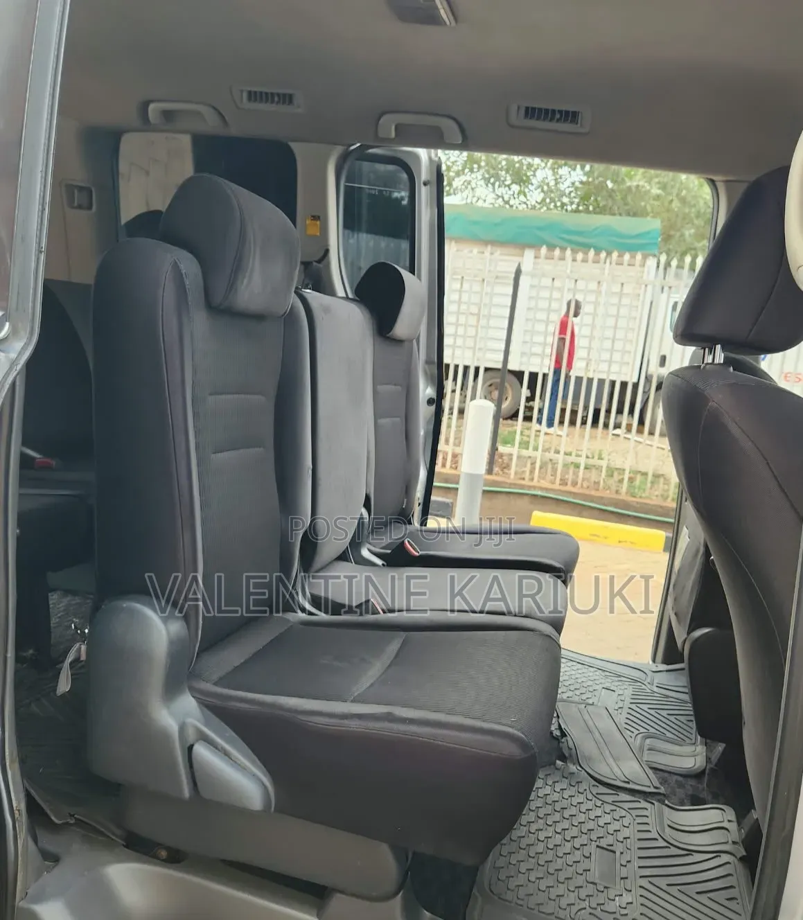 Toyota Voxy 2008 Silver