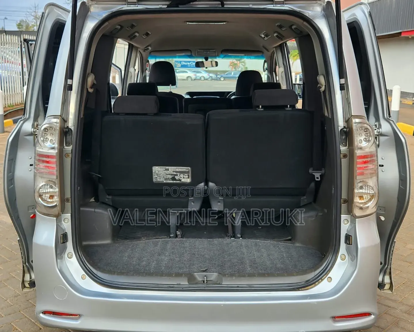 Toyota Voxy 2008 Silver