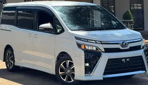 Toyota Voxy X 2WD 8-Seater 2019 Pearl