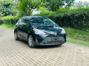 Toyota Vitz 1.0 FWD 5dr 2018 Black